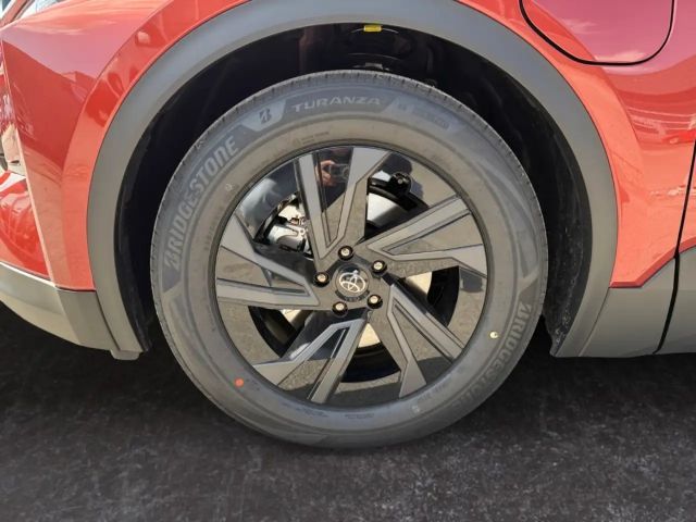 Toyota C-HR+