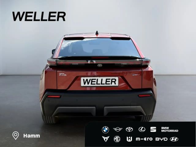 Toyota C-HR+