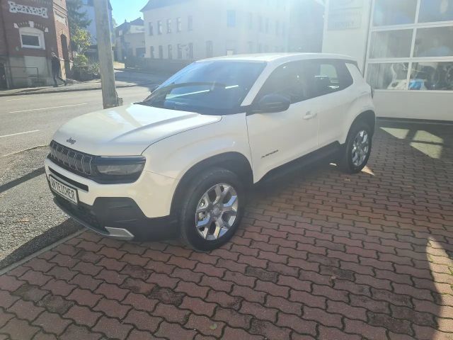 Jeep Avenger Altitude 1.2l T3 100 PS MT FWD 2025 Benzine