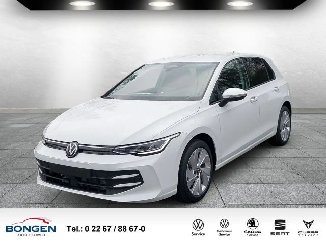 Volkswagen Golf VIII 1.5 TSI Life Apple Car Play Rückfahrkamera 2026 Benzine
