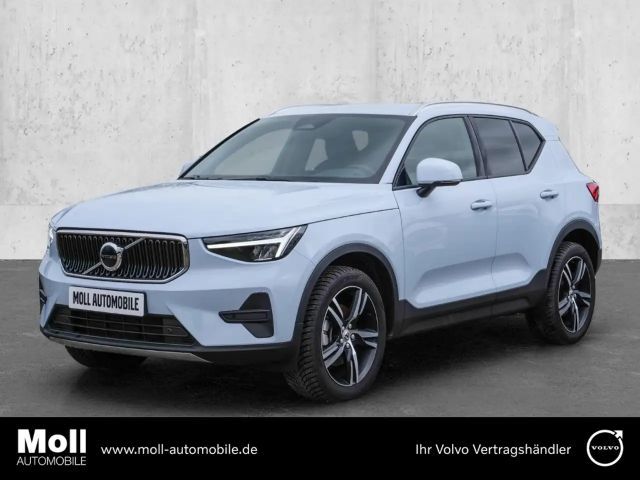 Volvo XC40 Core 2WD Digitales Cockpit Memory Sitze Soundsyste 2025 Benzine