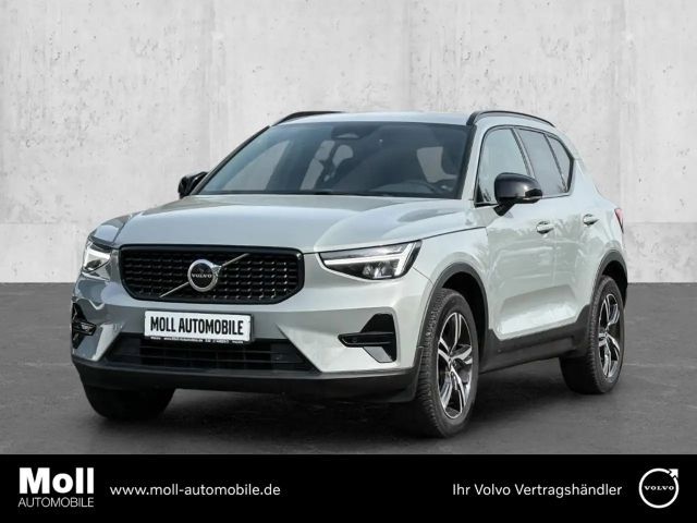 Volvo XC40 Plus Dark 2WD Digitales Cockpit Memory Sitze Sound 2023 Benzine