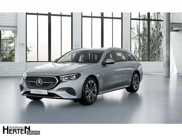 Mercedes-Benz E 300 Te+AVANTGARDE PLUS+AHK+360°+DIGITAL+MEMORY 2025 Hybride / Benzine