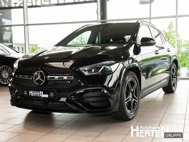 Mercedes-Benz GLA 180 AMG +NIGHT+AHK+MULTIBEAM+KEYLESS+AMBIENT 2023 Benzine