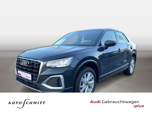 Audi Q2 30 TFSI advanced Apple Car Play Einparkhilfe 2021 Benzine