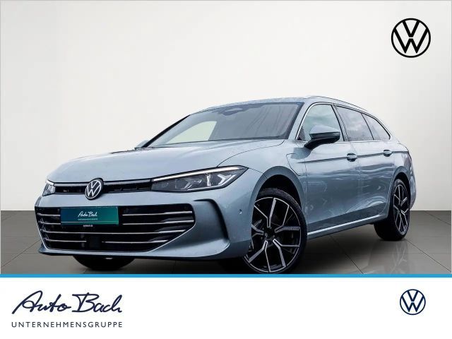 Volkswagen Passat Var. Elegance 1.5 eHybrid DSG Navi LED Hu 2026 Hybride / Benzine