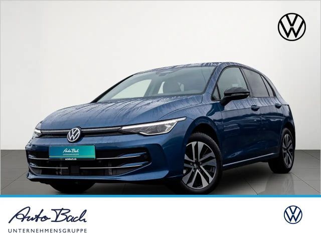 Volkswagen Golf VIII Life 1.5 eTSI DSG Navi LED ACC CarPlay 2026 Benzine