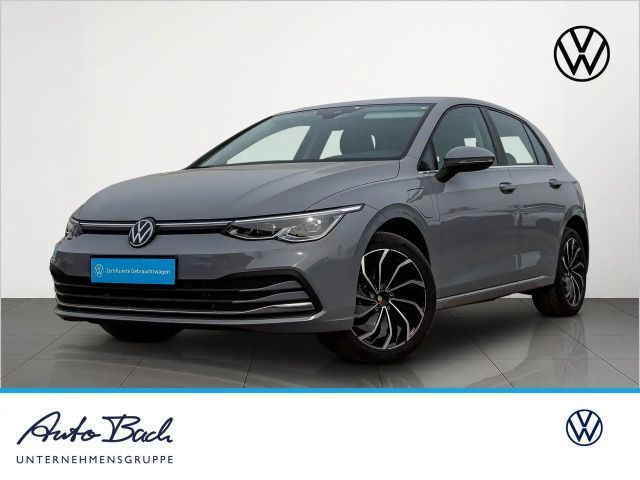 Volkswagen Golf VIII Style 1.4 eHybrid DSG Navi LED CarPlay 2022 Hybride / Benzine