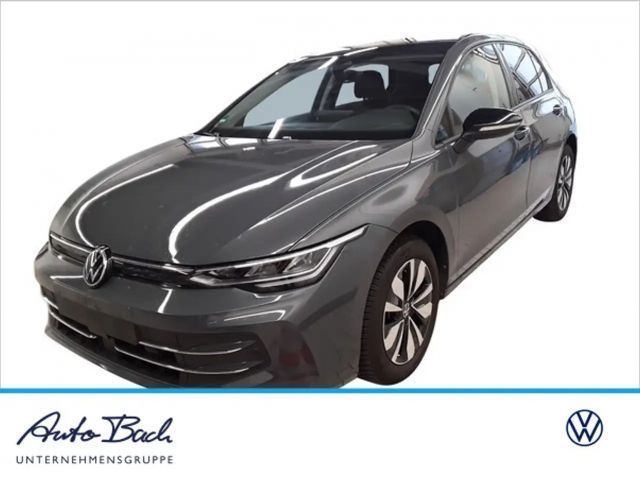 Volkswagen Golf VIII "Goal" 1.5TSI LED Panorama CarPlay ACC 2025 Benzine