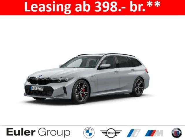 BMW 330 e xDrive M-Sport-Pro Pano AHK HUD 18'' PA+ Sitzel. 2025 Hybride / Benzine