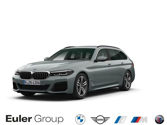 BMW 530 i xDrive Touring A M Sport Parkass. AHK-klappbar N 2023 Benzine