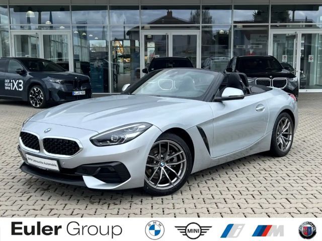 BMW Z4 sDrive30i A 18''LM Leder Parkass.Navi Hifi DAB Fer 2022 Benzine