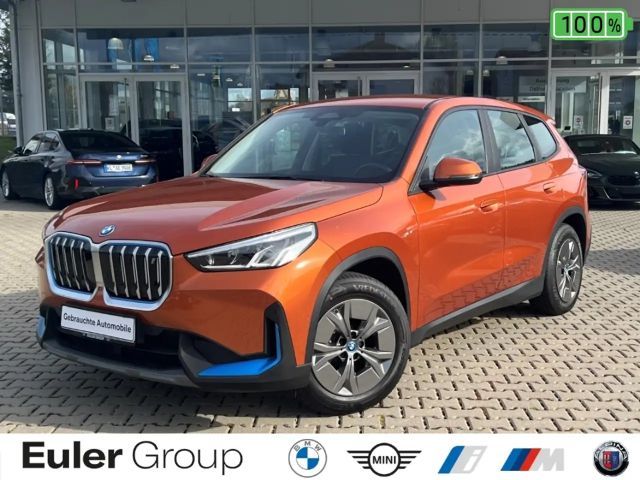 BMW iX1 xDrive 30 17'' Parkass. Navi LED Hifi DAB SHZ Lenk 2023 Elektrisch