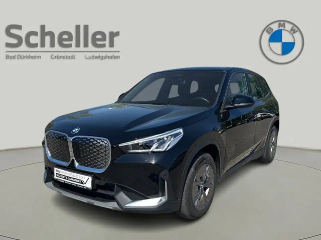 BMW iX1 eDrive20 DAB Parkassistent Shz 2024 Elektrisch