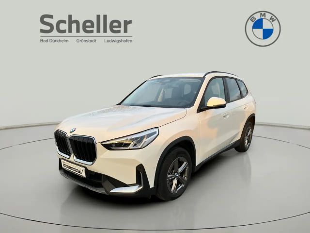 BMW X1 sDrive20i 20i sDrive HK HiFi DAB Shz 2023 Benzine