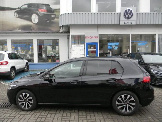 Volkswagen Golf VIII Lim. Active 2,0 TDI DSG PANO,AHK,IQ 2022 Diesel