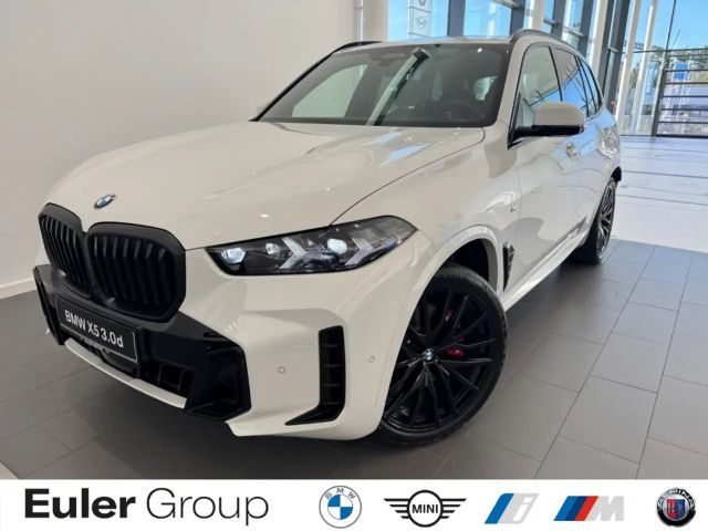 BMW X5 xDrive 30d Sportpaket AD AHK-klappbar AHK El. Pano 2026 Diesel