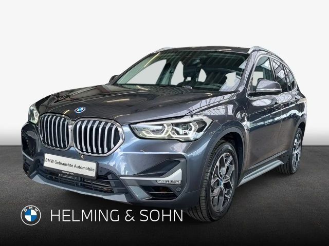 BMW X1 xDrive25e xLine DAB LED Navi Tempomat AHK Shz. uvm 2022 Hybride / Benzine