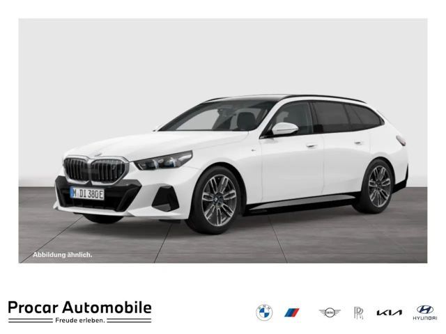 BMW i5 eDrive40 M Sport HUD PANO ACC  RFK NAVI 2025 Elektrisch