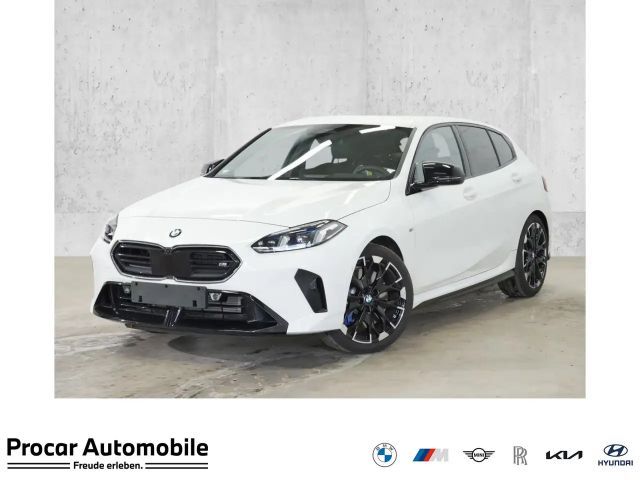 BMW 135 2025 Benzine