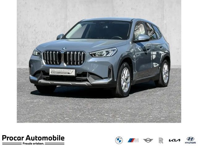 BMW iX1 xDrive30 AHK+PANO+DAP+NAVI+APPLECARPLAY 2023 Elektrisch
