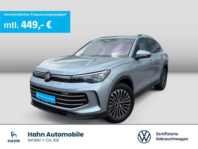 Volkswagen Tiguan 1.5TSIe DSG Elegance AHK DCC 360° LED+ 2025 Hybride / Benzine