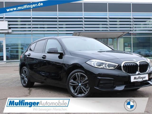 BMW 116 i Sport LiveProf HiFi LED Tempo.PDC vo+hi.17" 2023 Benzine