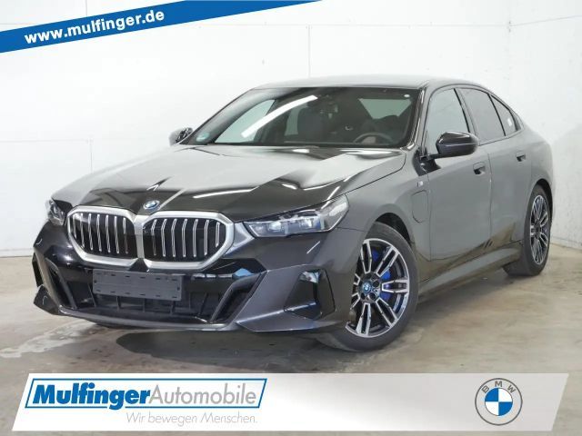 BMW 550 e M Sport IntAktL.PanoD.AutoBahn.AHK Fin1,99 2024 Hybride / Benzine