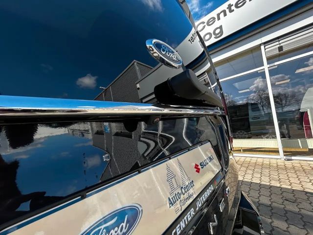 Ford Grand Tourneo