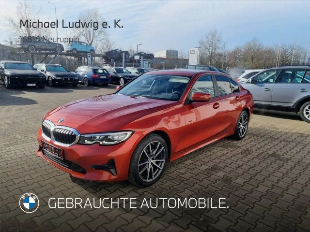 BMW 320 i xDrive Limousine (2016 - Advantage HiFi 2022 Benzine