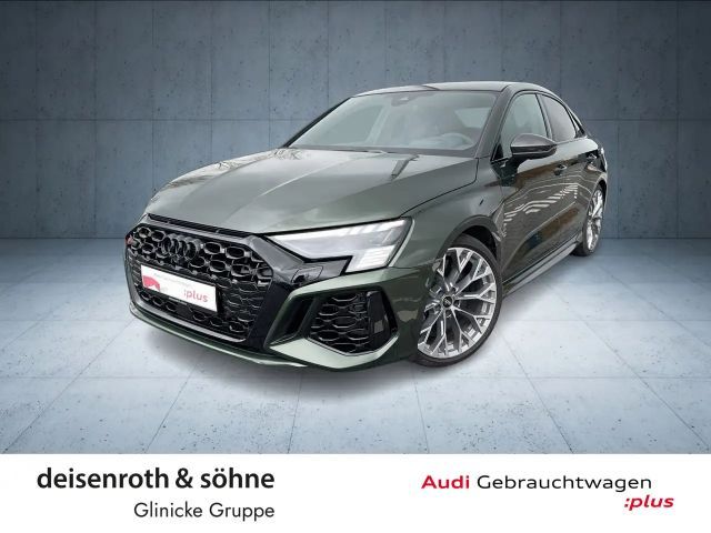 Audi RS3 Matrix/B&O/Carbon/Keramik/290/Pan 2023 Benzine