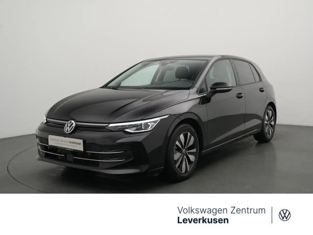 Volkswagen Golf VIII Goal DSG MATRIX AHK ACC NAVI VIRT K 2025 Benzine