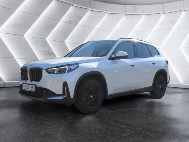 BMW X1 sDrive20i DAB LED Komfortzg. Parkassistent 2025 Benzine