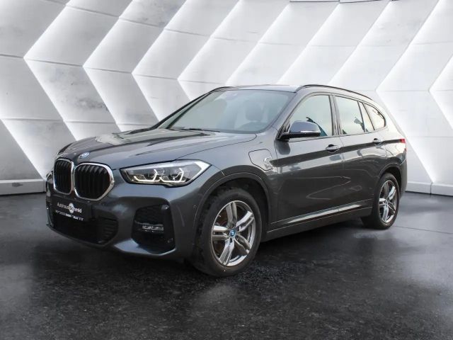 BMW X1 xDrive25e M Sport M Sportpaket DAB LED Navi 2021 Hybride / Benzine