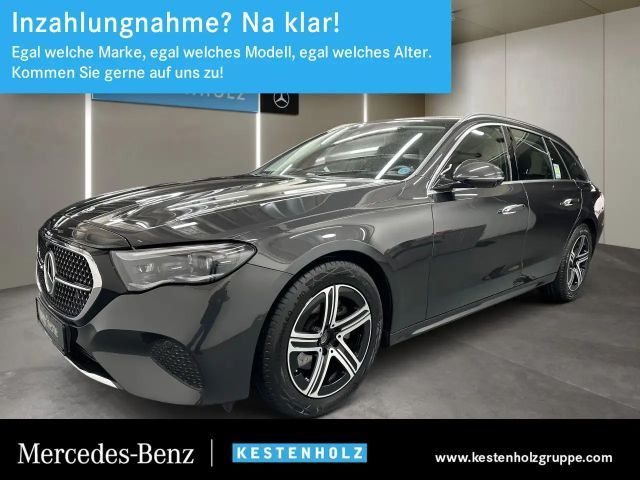 Mercedes-Benz E 200 T-Modell Avantgarde 360°+MEMORY+DIGITLGHT 2025 Benzine