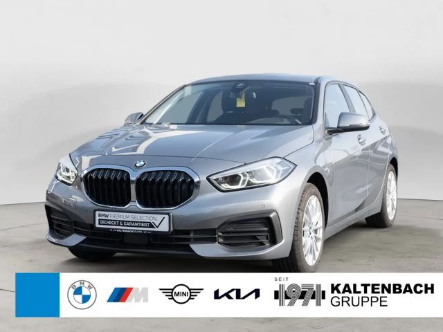 BMW 118 i Advantage LED W-LAN NAVI SHZ PDC KEYLESS 2024 Benzine