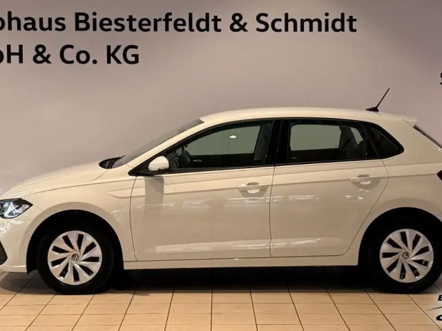Volkswagen Polo Life 1.0 l PDC LED PDC APP DAB+ Klima GJR Klima 2023 Benzine