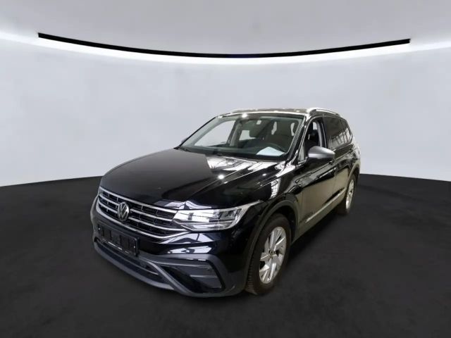 Volkswagen Tiguan Allspace 2,0TDI 4M 7-Sitzer*Navi*AHK*LED 2024 Diesel