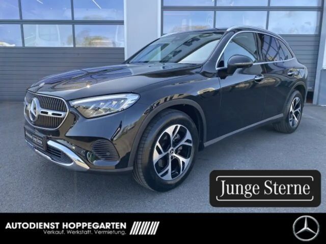 Mercedes-Benz GLC 200 GLC 200 4M Avantgarde Ed.Distronic 360° Memory.. 2025 Benzine