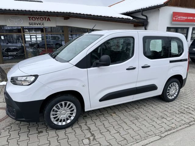 Toyota Proace City