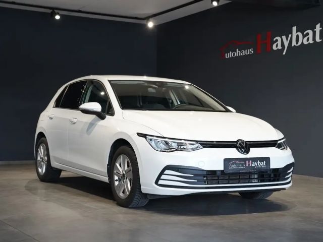 Volkswagen Golf VIII 1.5 Lim. Life eTSI Navi LED Kamera ACC 2024 Benzine