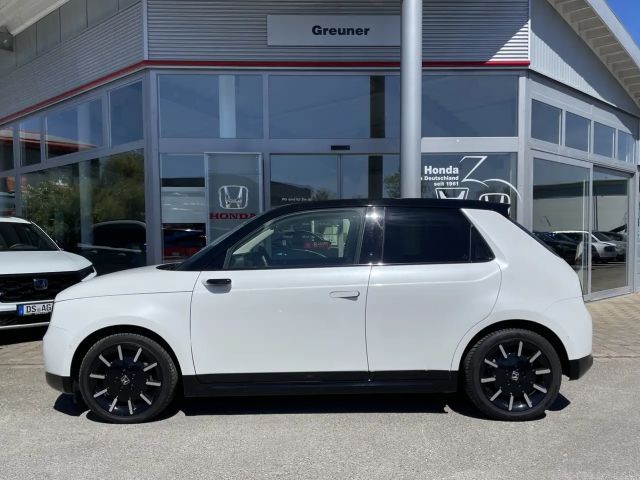Honda e
