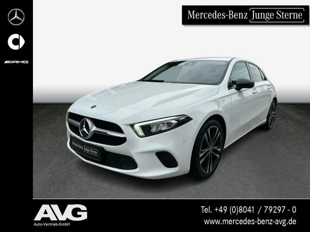 Mercedes-Benz A 200 A 200 Progressive 7G LED Kamera Night Ambiente 2021 Benzine