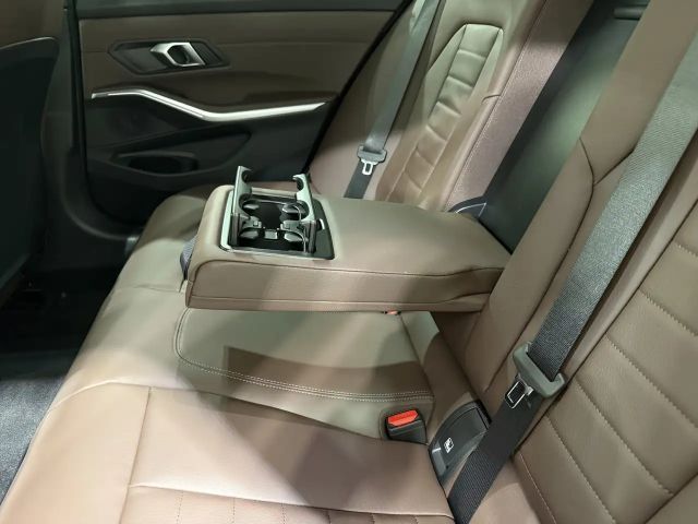BMW 340