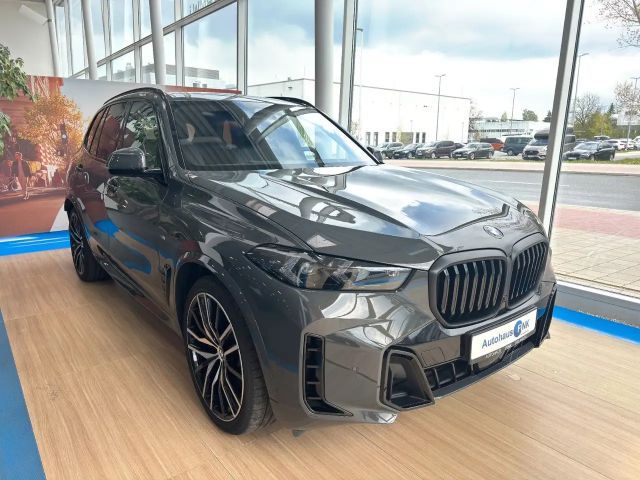 BMW X5 xDrive30d M Sport Pro 7-Sitzer nahezu VOLL! 2025 Diesel