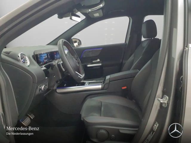 Mercedes-Benz GLA 220