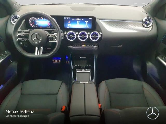 Mercedes-Benz GLA 220