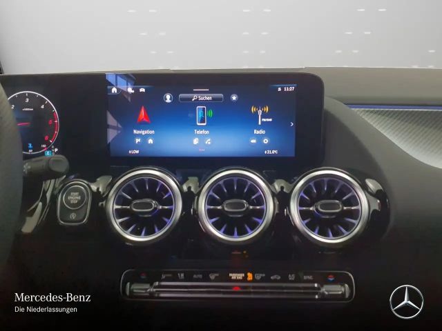 Mercedes-Benz GLA 220