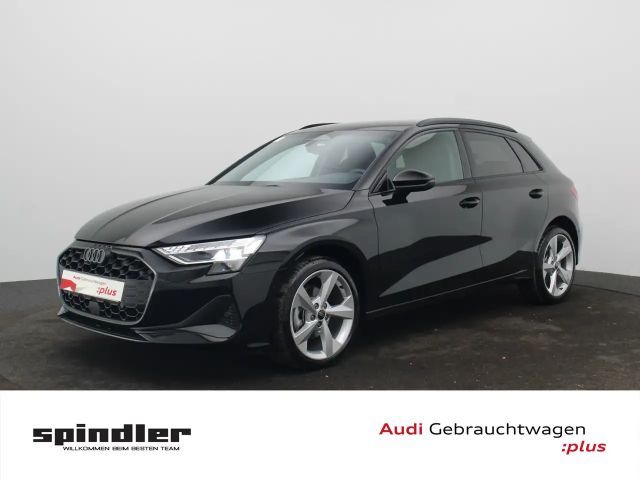 Audi A3 advanced TFSI S-tronic / Navi+, LED 2025 Benzine