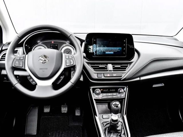 Suzuki S-Cross